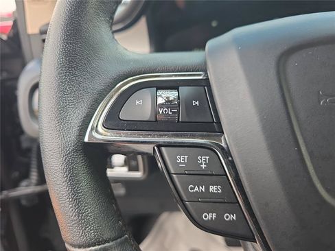 Certified 2022 Lincoln Nautilus FWD image 23