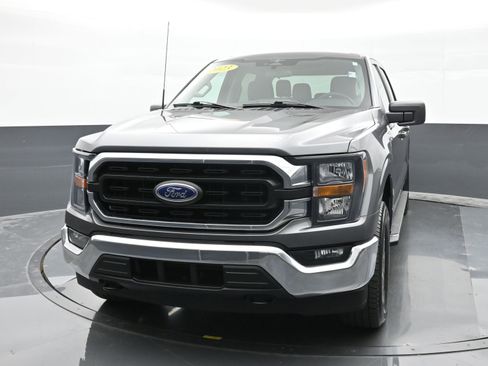 Used 2023 Ford F150 XLT image 3