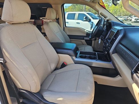Used 2021 Ford F250 XLT image 9