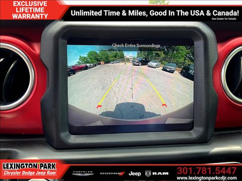 Used 2021 Jeep Wrangler Unlimited Rubicon AWD/4WD image 9