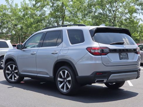 Certified 2023 Honda Pilot Touring image 22