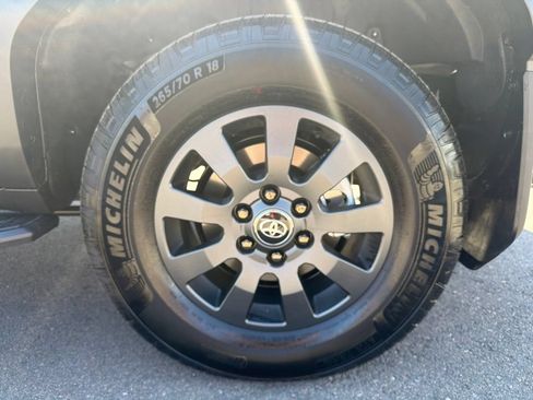 Used 2027 Toyota Land Cruiser AWD/4WD image 31