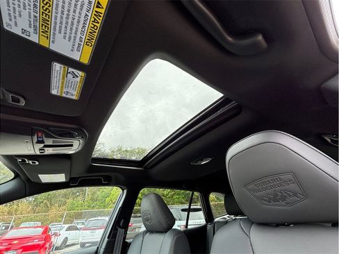 Used 2025 Subaru Outback Wilderness AWD/4WD image 35
