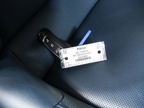 Certified 2021 Porsche 911 Carrera image 38