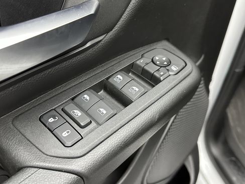 Used 2025 RAM 1500 Tradesman AWD/4WD image 11