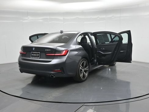 Used 2021 BMW 330i Sedan w/ Convenience Package RWD image 5