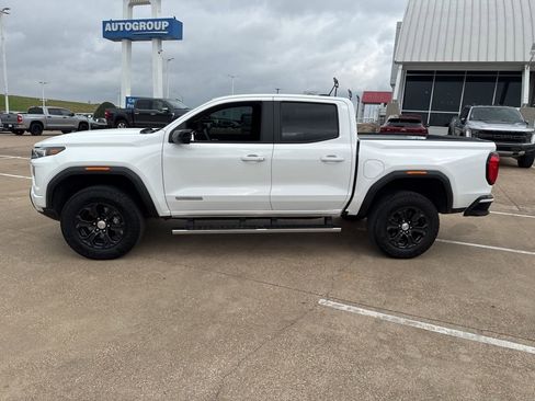 Used 2024 GMC Canyon Elevation image 2