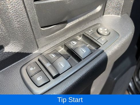 Used 2015 RAM 2500 Tradesman w/ Chrome Appearance Group AWD/4WD image 16