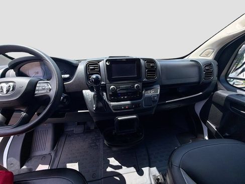 Used 2024 RAM ProMaster 2500 w/ Convenience Group FWD image 22