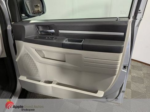 Used 2009 Dodge Grand Caravan SE FWD image 35