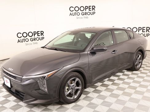 Used 2025 Kia K4 FWD image 9