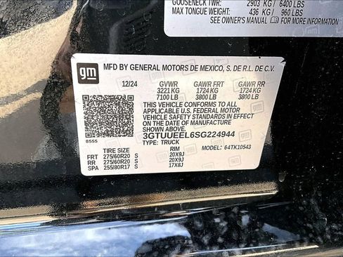 Used 2025 GMC Sierra 1500 AT4 w/ AT4 Premium Package image 42