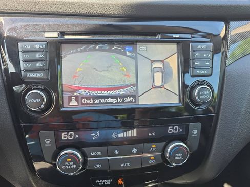Used 2015 Nissan Rogue SL w/ SL Premium Package AWD/4WD image 19