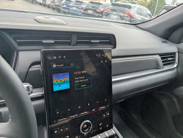 Used 2027 GMC Terrain Elevation w/ Black Edition FWD image 21