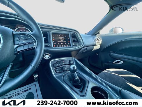 Used 2015 Dodge Challenger R/T Scat Pack w/ Leather Interior Group image 26