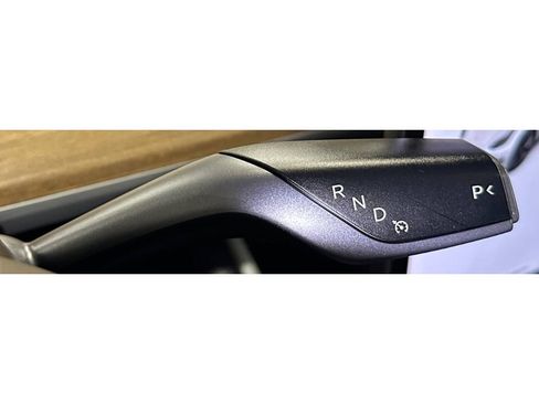 Used 2018 Tesla Model 3 Long Range RWD image 25