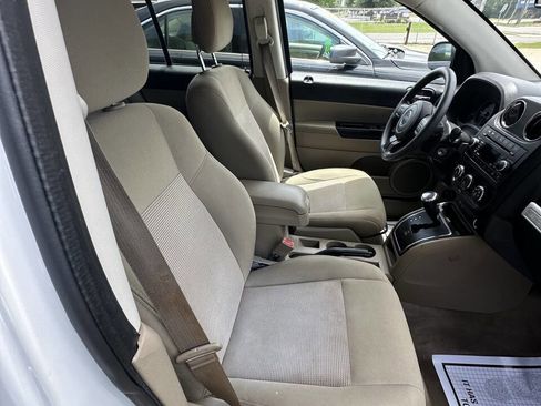 Used 2016 Jeep Compass Sport w/ Power Value Group FWD image 15