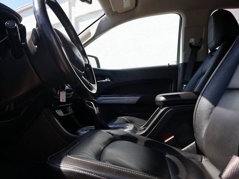 Used 2022 Chevrolet Colorado ZR2 AWD/4WD image 17