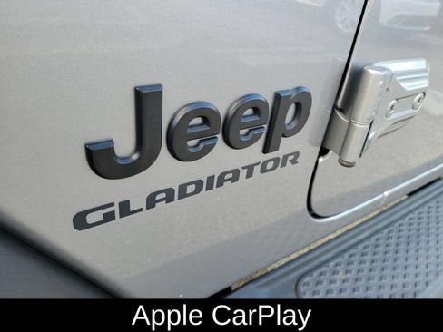 Used 2020 Jeep Gladiator Sport w/ Quick Order Package 24S AWD/4WD image 11