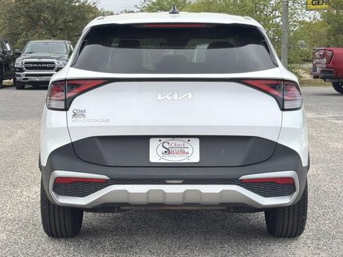 Used 2023 Kia Sportage EX FWD image 7