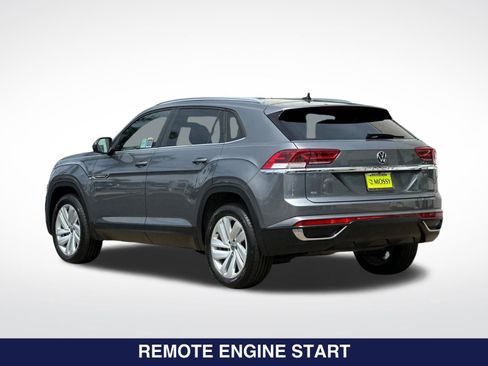 Used 2023 Volkswagen Atlas Cross Sport SE w/ Panoramic Sunroof Package FWD image 8