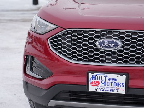 Used 2024 Ford Edge SEL w/ Convenience Package image 11