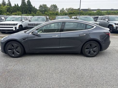 Used 2018 Tesla Model 3 Long Range RWD image 3