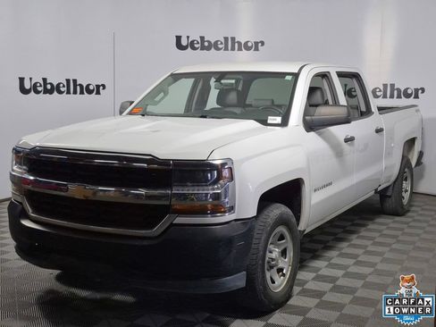 Used 2018 Chevrolet Silverado 1500 W/T w/ WT Convenience Package AWD/4WD image 3