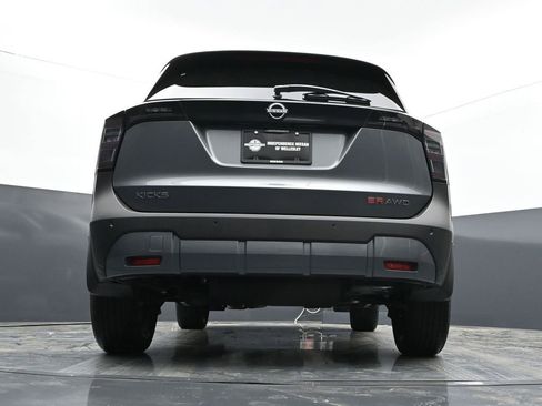 New 2026 Nissan Kicks SR image 30