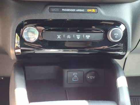 Used 2023 Ford Escape ST-Line w/ Tech Pack #1 AWD/4WD image 19