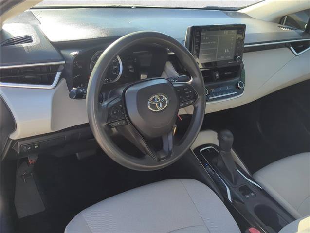 Used 2022 Toyota Corolla LE FWD image 12