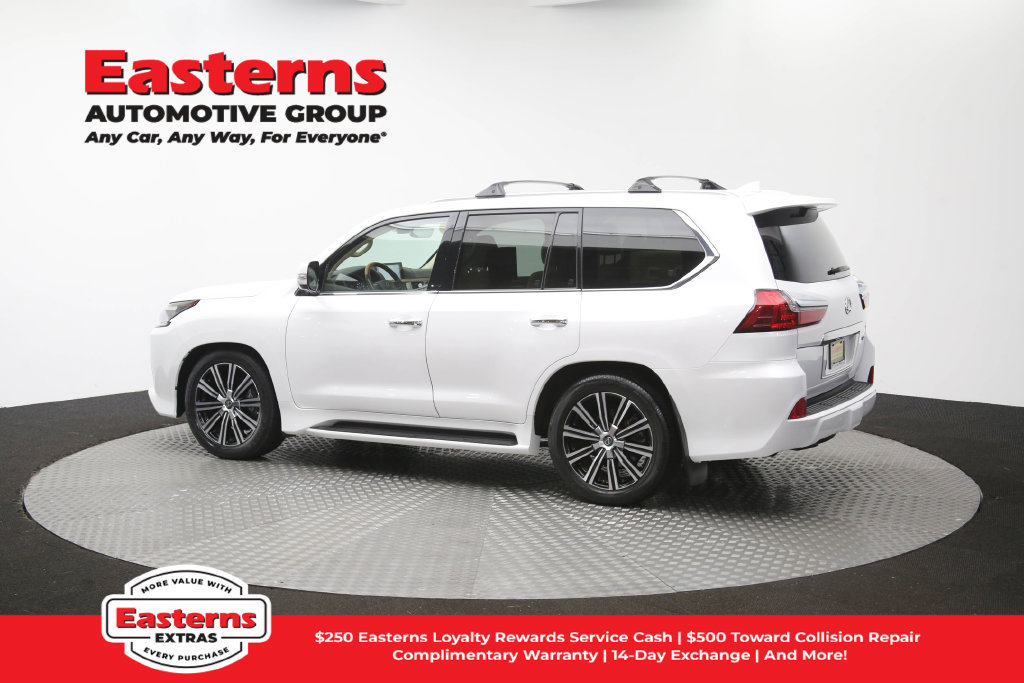 Used 2021 Lexus LX 570 4WD w/ Luxury Package image 73