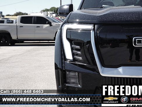 New 2025 GMC Sierra EV Denali image 39