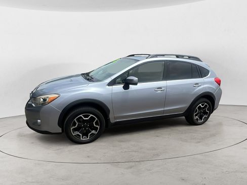 Used 2015 Subaru Crosstrek 2.0i Premium w/ Moonroof Package AWD/4WD image 3
