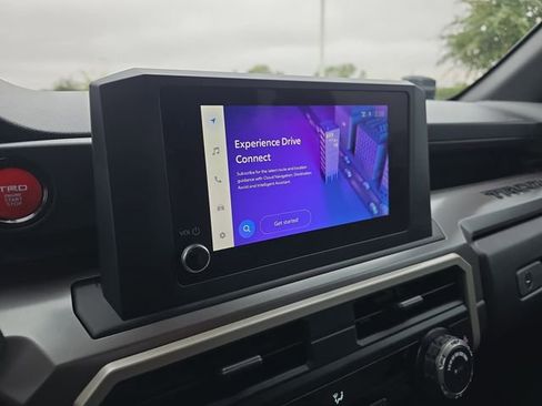 Used 2024 Toyota Tacoma TRD Sport image 19