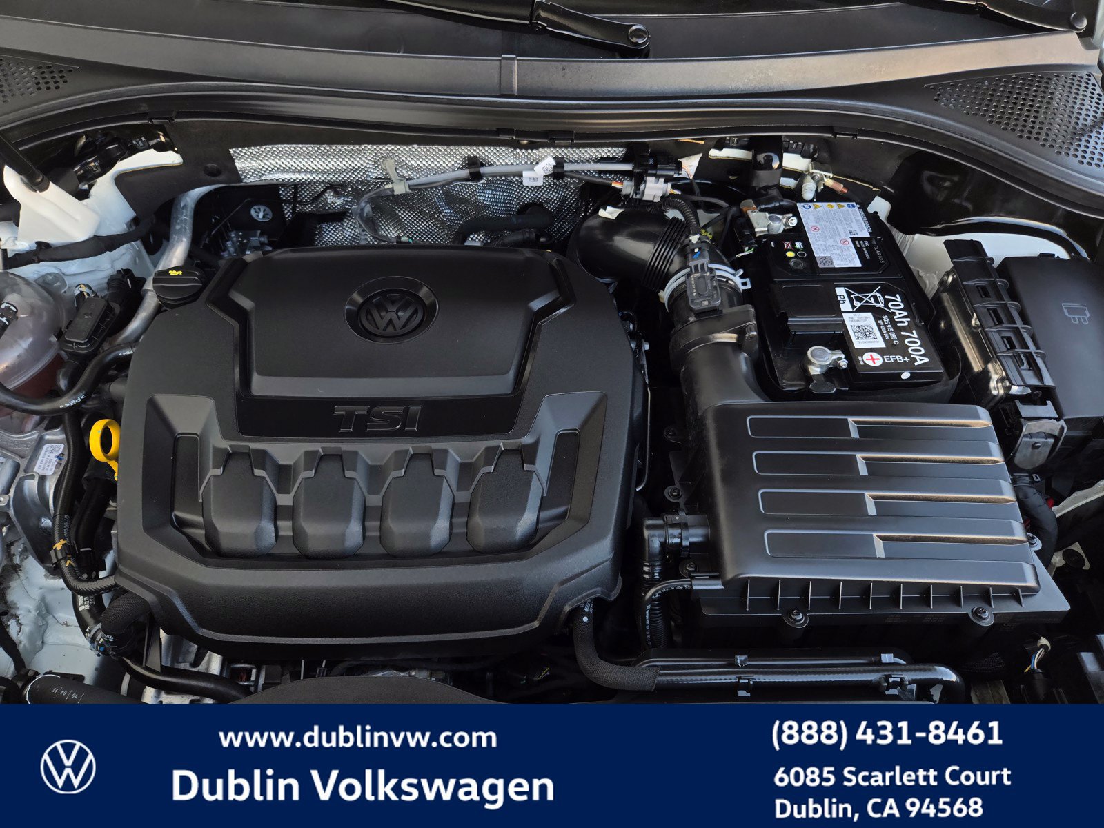 Certified 2024 Volkswagen Tiguan SE w/ Panoramic Sunroof Package AWD/4WD image 26
