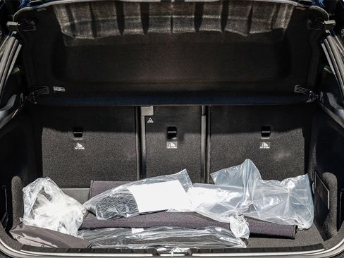 New 2025 Mercedes-Benz GLA 250 image 25