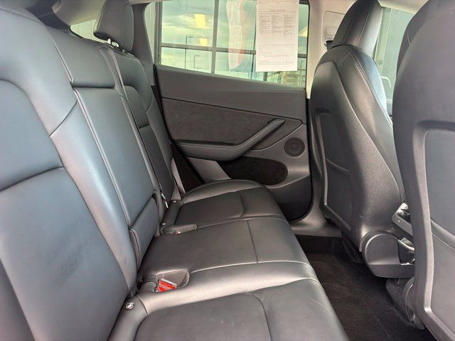 Used 2022 Tesla Model Y Performance AWD/4WD image 15