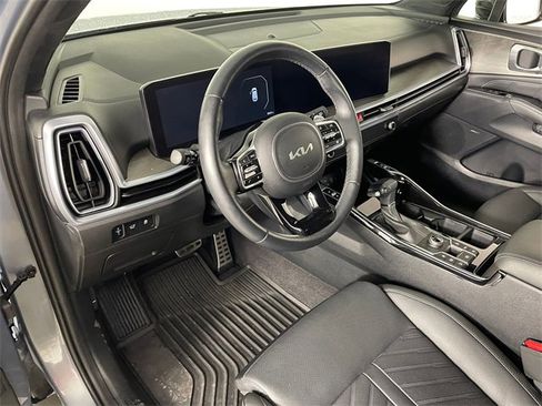 Certified 2024 Kia Sorento SX Prestige image 3
