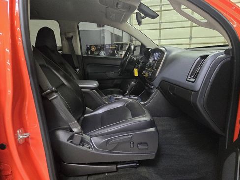 Used 2019 Chevrolet Colorado Z71 AWD/4WD image 24