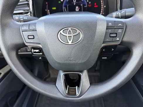 Used 2026 Toyota Camry LE FWD image 23