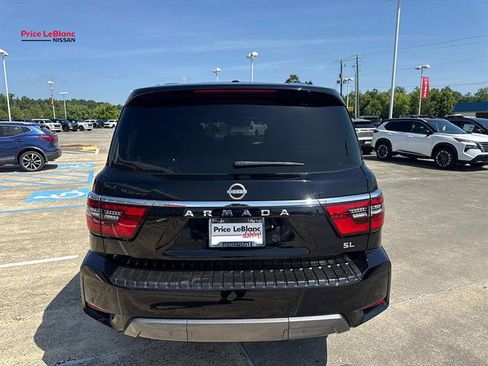 Certified 2022 Nissan Armada SL w/ Captain's Chairs Package RWD image 6