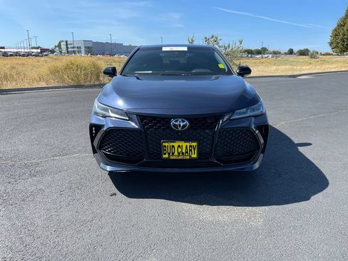 Certified 2019 Toyota Avalon Touring w/ Advanced Safety Package FWD image 8