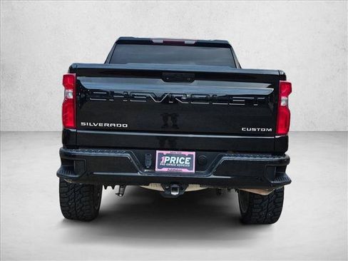 Used 2022 Chevrolet Silverado 1500 Custom AWD/4WD image 4