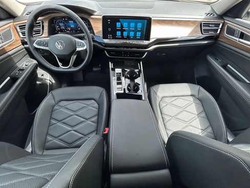 New 2026 Volkswagen Atlas SE FWD image 10