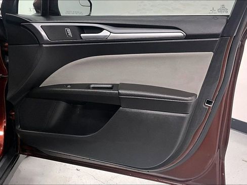 Used 2015 Ford Fusion S FWD image 14