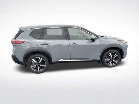 Used 2023 Nissan Rogue SL w/ SL Premium Package image 8