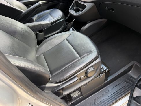 Used 2016 Mercedes-Benz Metris Passenger image 11