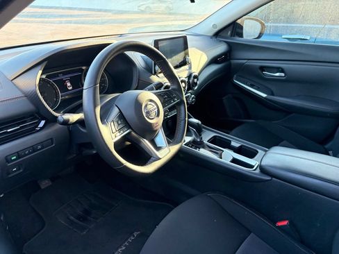 Used 2023 Nissan Sentra SR w/ Midnight Edition Package FWD image 8