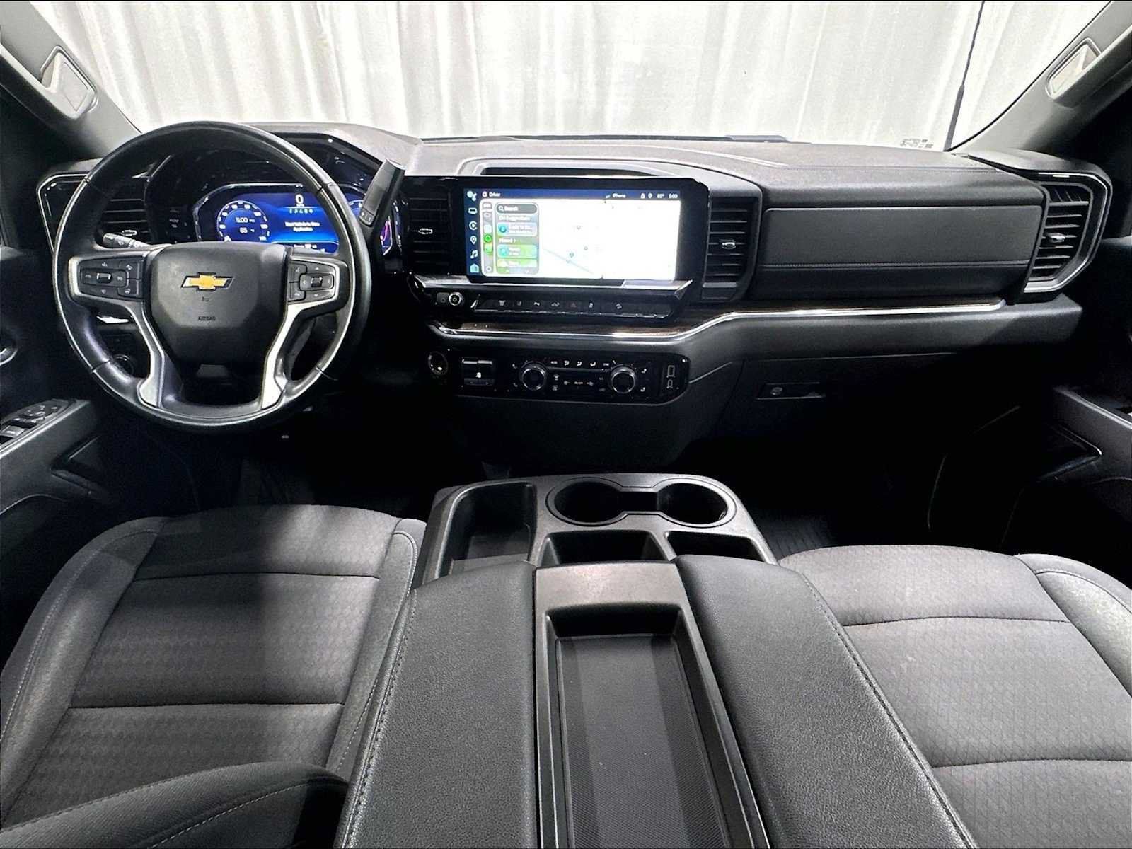 Used 2024 Chevrolet Silverado 2500 LT AWD/4WD image 16